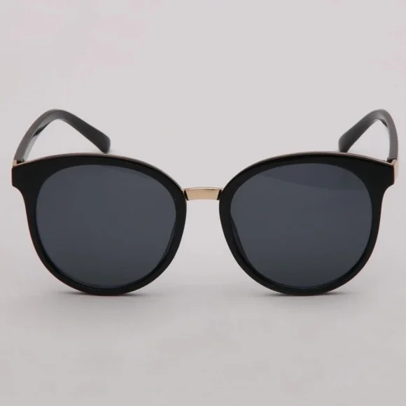 ROMWE SUNGLASSES - Picture 5 of 5